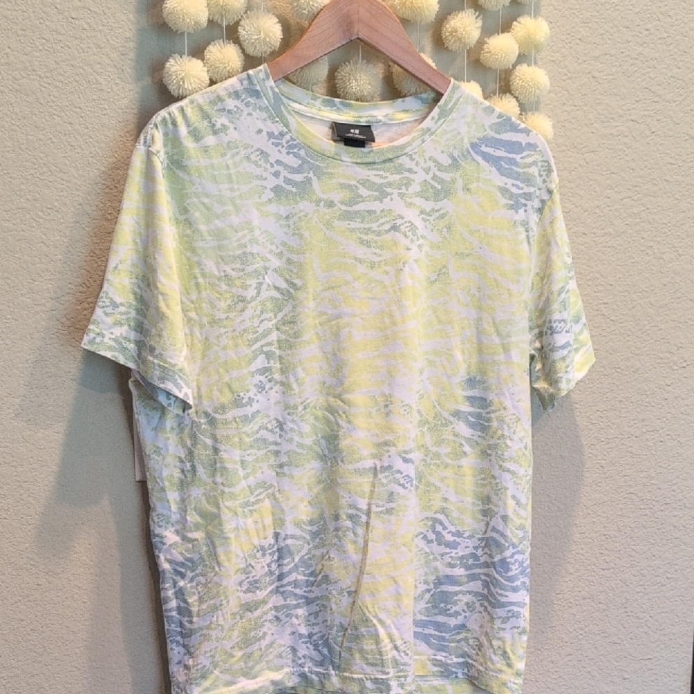 H&M Yellow and Blue Short Sleeve Tee
